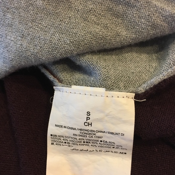 Old Navy Small Grey Maroon Color Block Blouse Top - Picture 7 of 8